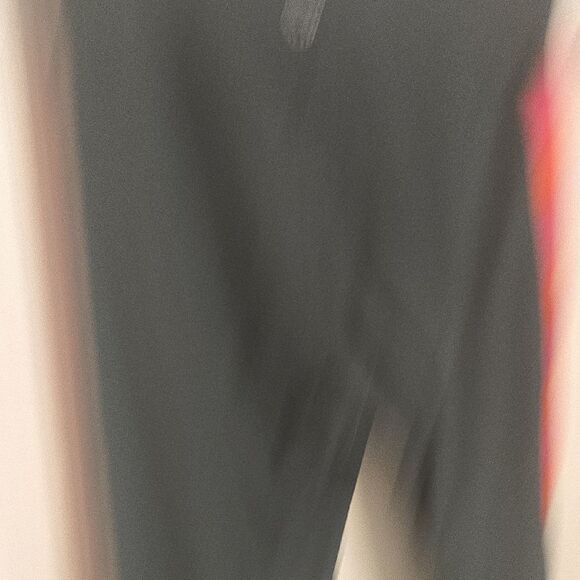 Tory Sport Black and Pink Leggings for Activewear - Picture 8 of 8